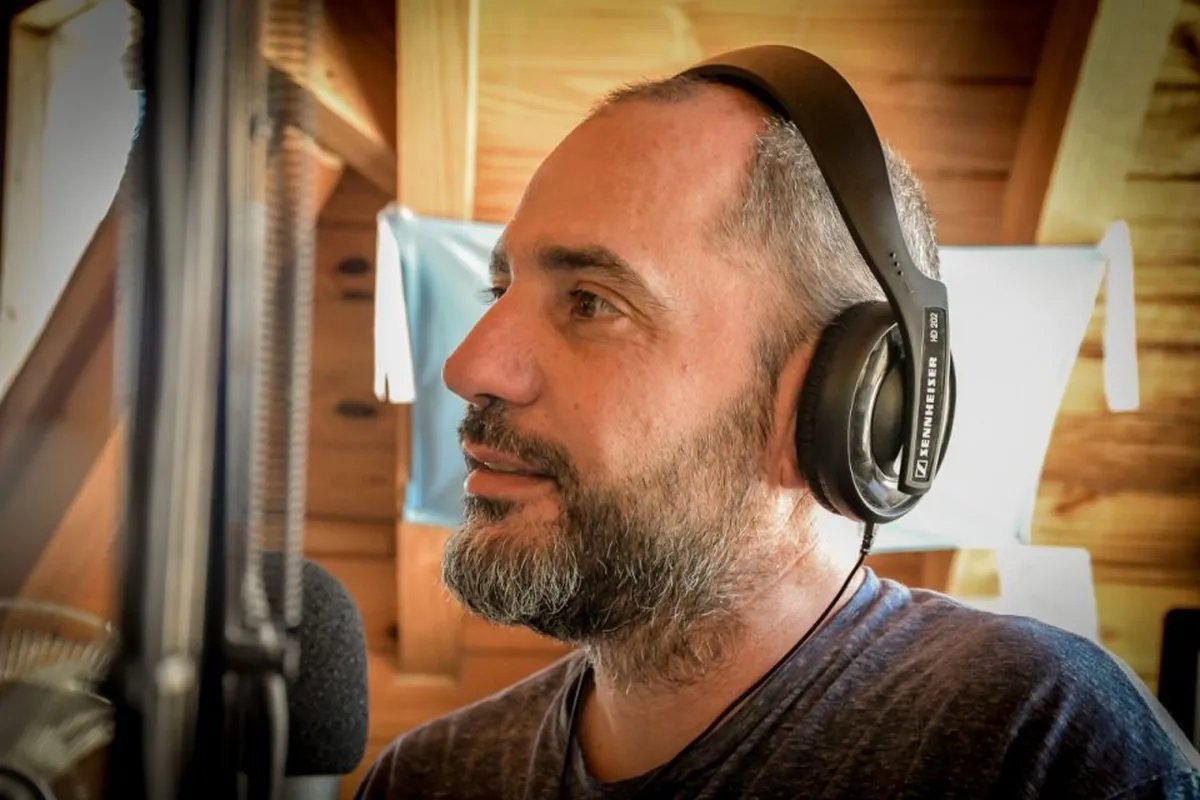 La idea final de todo el equipo de Snow Radio es fortalecer lazos con la comunidad de Villa La Angostura a trav&eacute;s de ideas y experiencias compartidas.