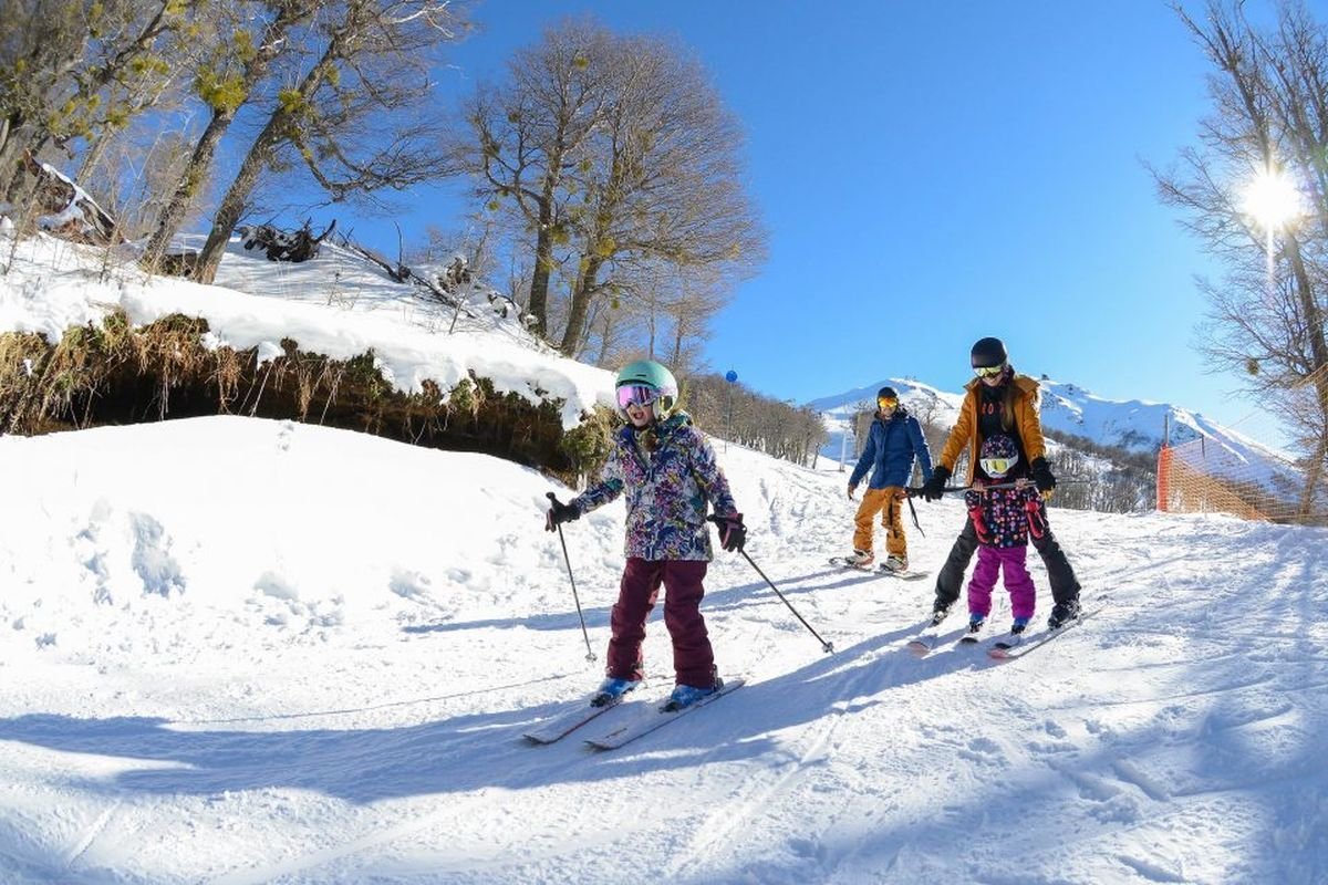 Turismo: Bayo abri&oacute; el viernes 9 mientras que Chapelco pudo abrir el domingo