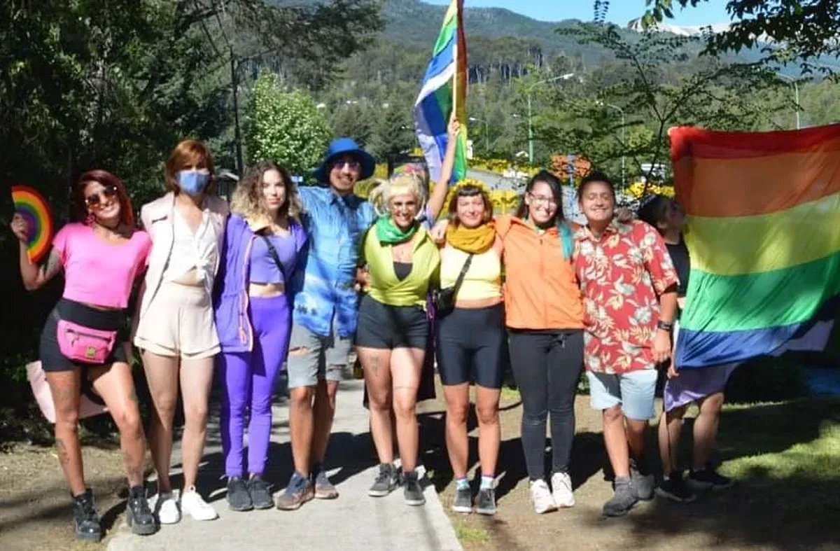 Frente de Todos de Villa La Angostura present&oacute; un proyecto para que el Municipio garantice un determinado cupo laboral de personas travestis, transexuales y transg&eacute;nero.