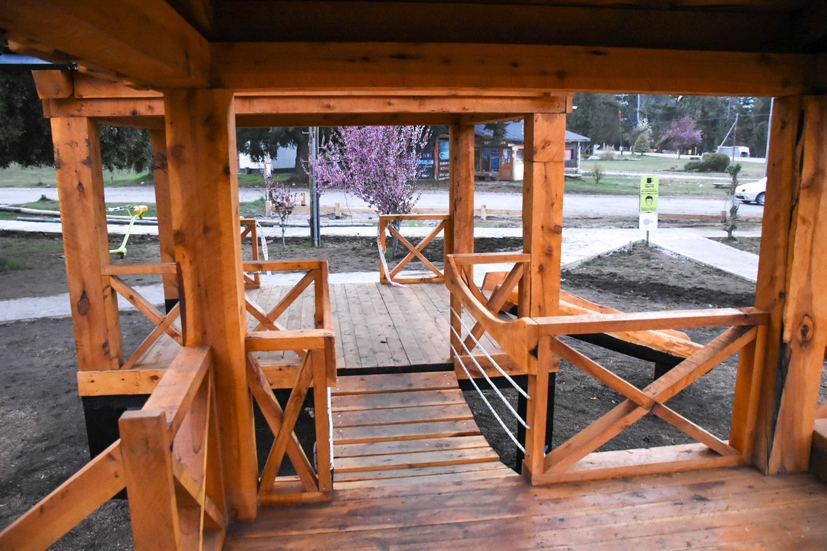 Las obras en la plaza c&eacute;ntrica de Villa Traful