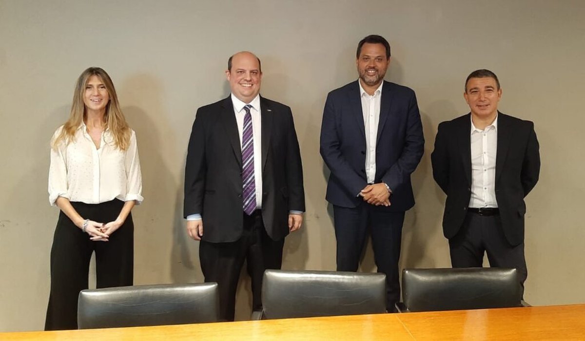 Hubo una reuni&oacute;n para definir los detalles de estas nuevas frecuencias a Bariloche