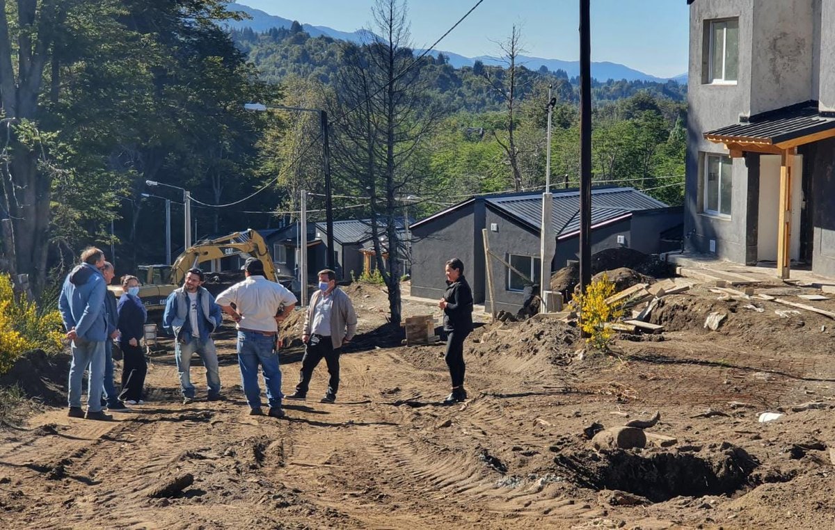 Se reunieron varias autoridades de Villa La Angostura