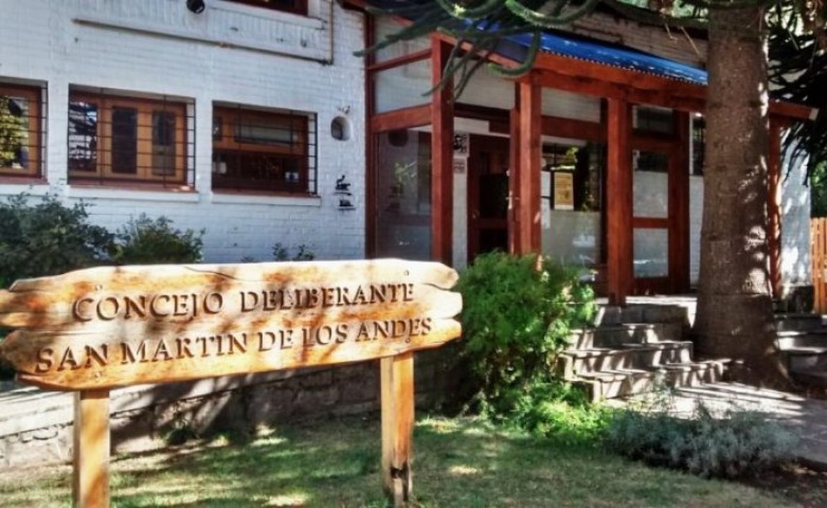 El Concejo Deliberante de San Mart&iacute;n de Los Andes nombr&oacute; a Ernesto Coliluan como vecino destacado.