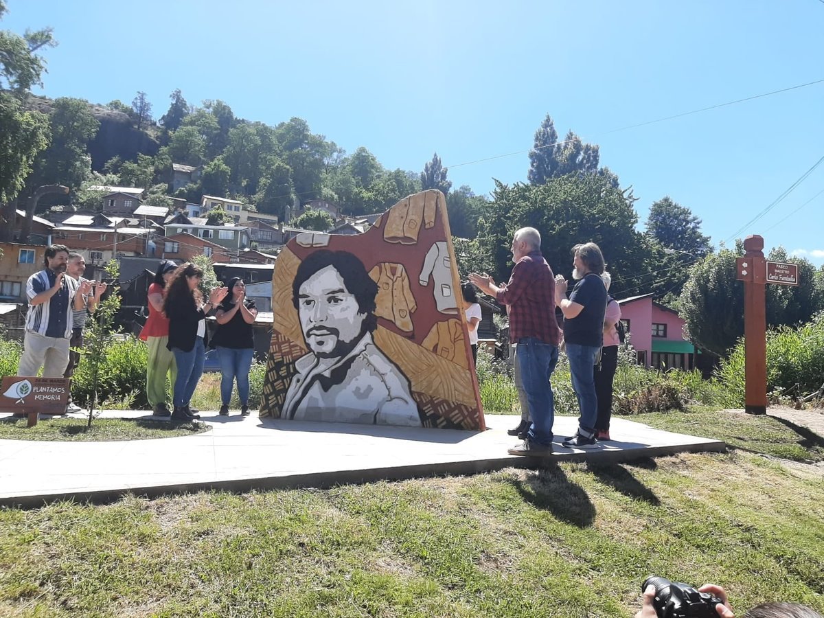 Inauguraron el paseo homenaje a Carlos Fuentealba en San Mart&iacute;n de los Andes