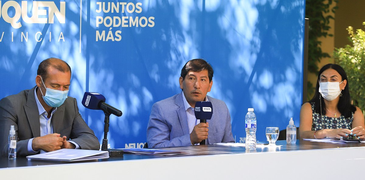 El gobernador de Neuqu&eacute;n, Omar Guti&eacute;rrez habl&oacute; en conferencia de prensa
