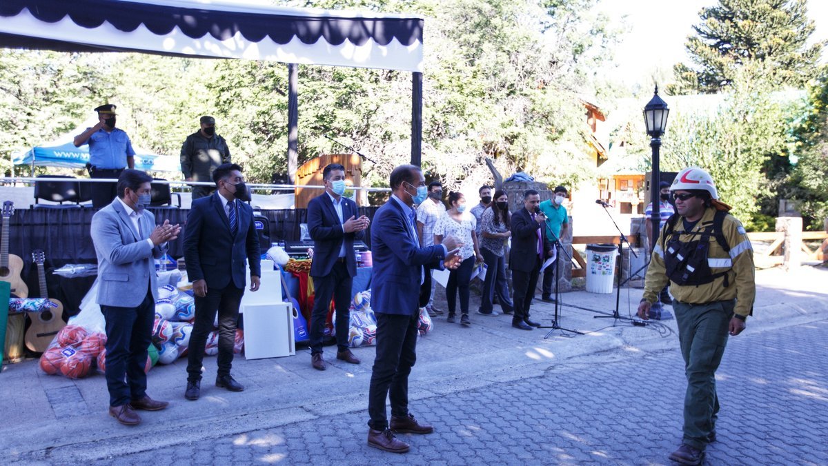 Omar Guti&eacute;rrez encabez&oacute; el acto aniversario de Villa Pehuenia
