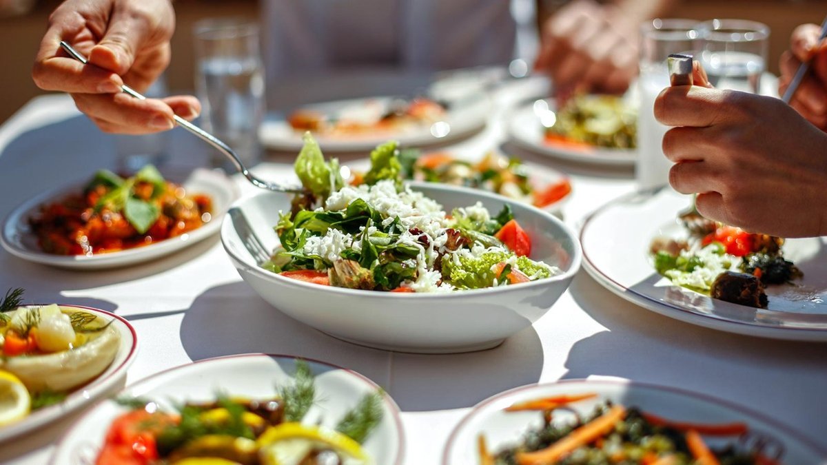 Alimentaci&oacute;n saludable y alimentos: &iquest;C&oacute;mo como?