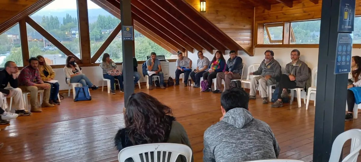 D&iacute;as atr&aacute;s se realiz&oacute; la primera Mesa Anual de GIRSU, seg&uacute;n inform&oacute; el Parque Nacional Lan&iacute;n, en San Mart&iacute;n de los Andes.