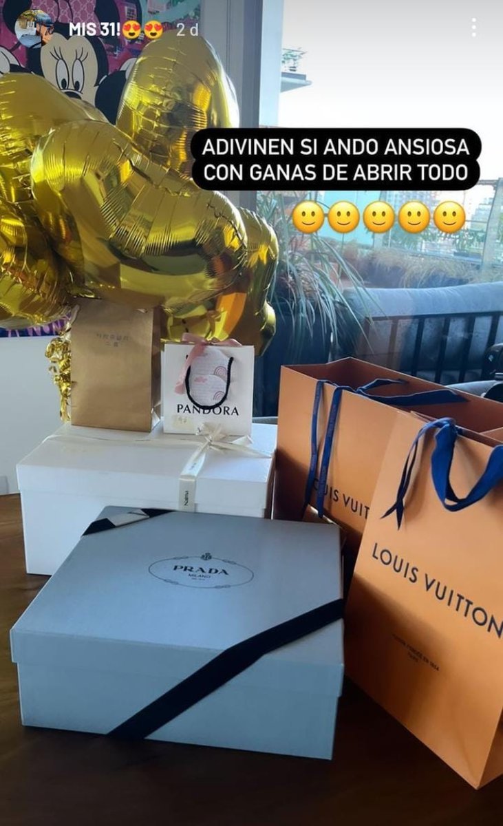 Redes: la foto de los regalos que volvi&oacute; el nombre de la cumplea&ntilde;era tendencia en Twitter