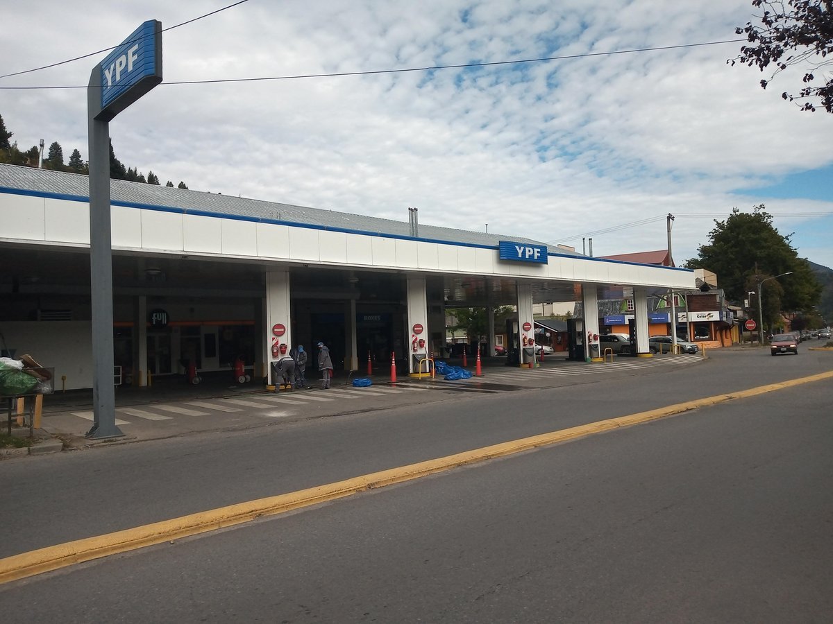 Preocupaci&oacute;n en San Mart&iacute;n de los Andes y Villa la Angostura por la situaci&oacute;n de la nafta