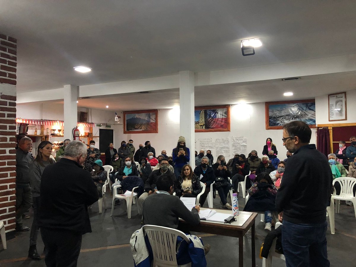 Legisladores mantuvieron una reuni&oacute;n con el C&iacute;rculo Chileno y familias de Bariloche buscando lograr la apertura del Paso Cardenal Samor&eacute;.