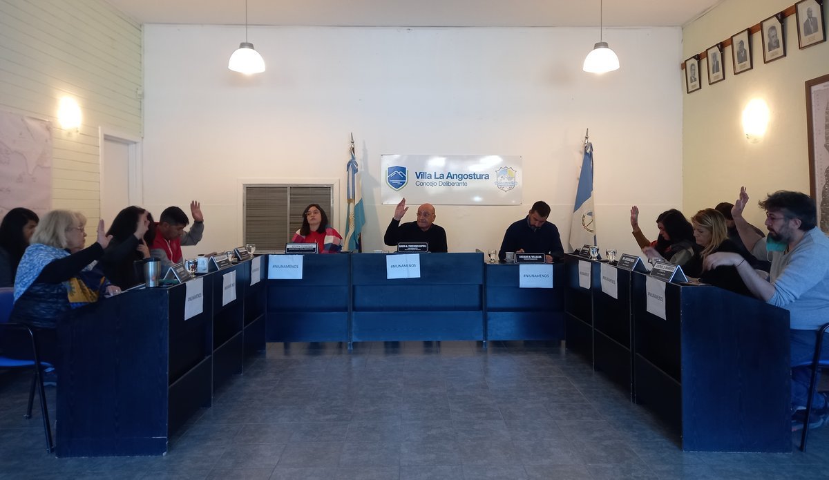 Concejales aprobaron proyectos de Instalaci&oacute;n de Pararrayos y la disposici&oacute;n del transporte para alumnos del Paraje El Rinc&oacute;n.