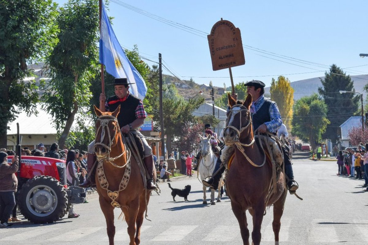 La fiesta en Alumin&eacute; se trata de un homenaje a la m&iacute;tica Araucaria Araucana, llamada Pehu&eacute;n por el pueblo mapuche