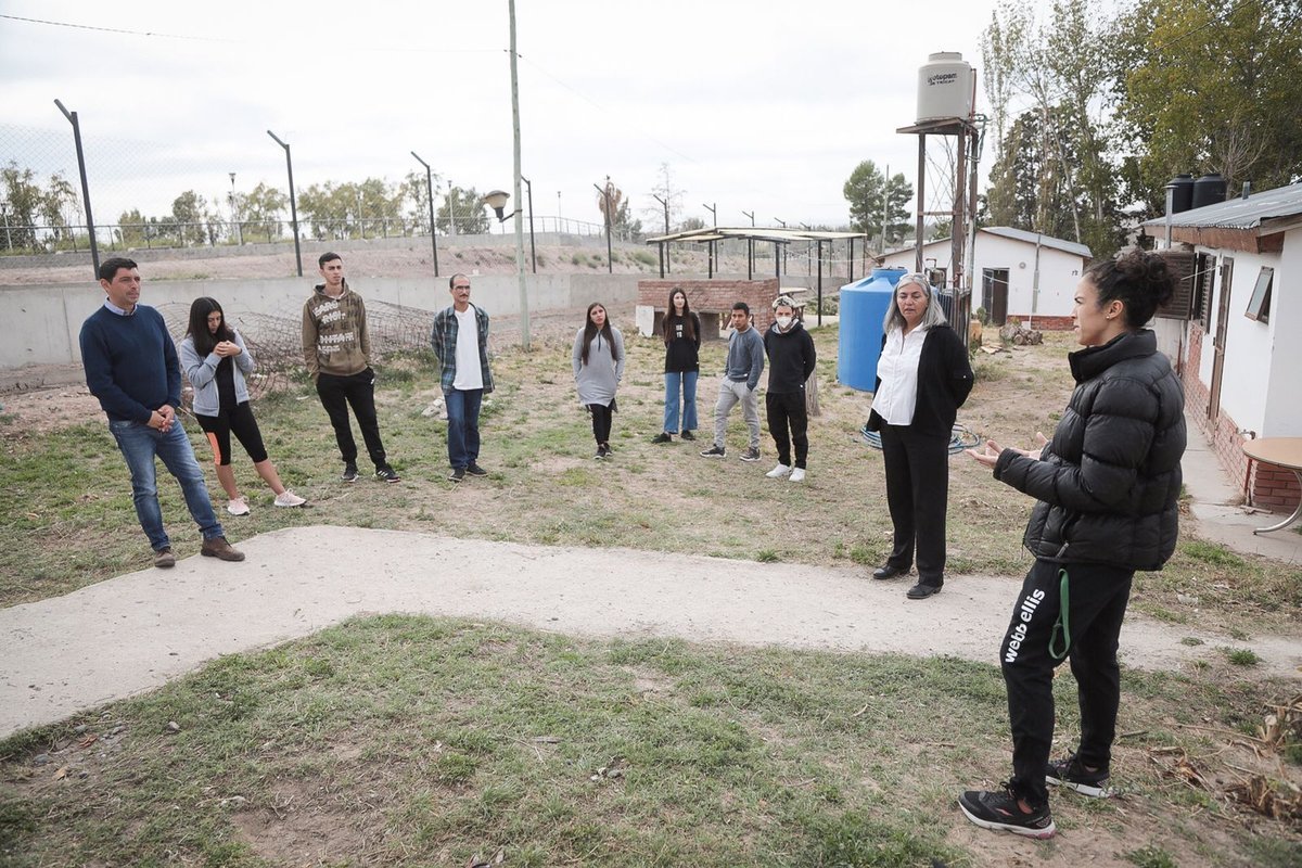 Koopmann recorri&oacute; las residencias universitarias de la UNCo