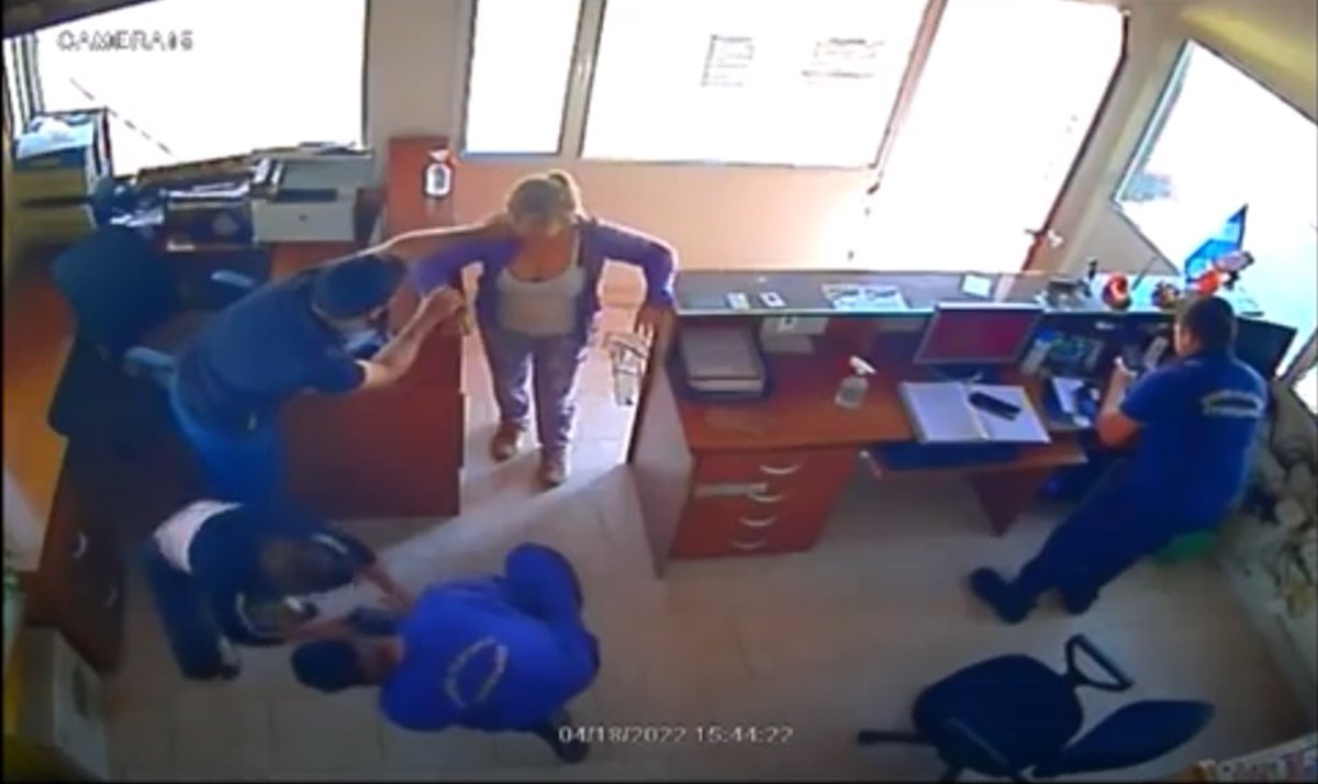 Neuqu&eacute;n: bomberos le salvaron la vida a un ni&ntilde;o