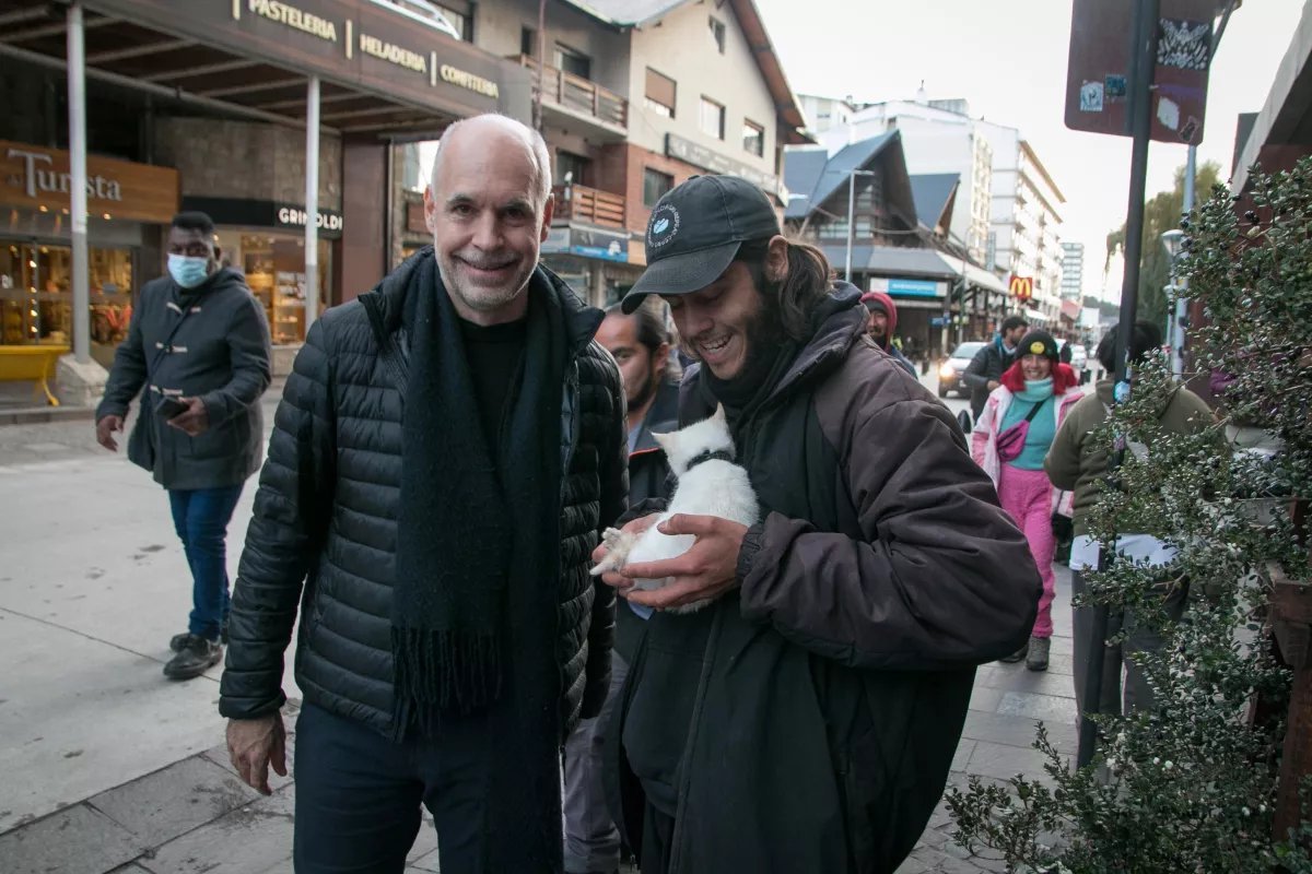 Rodr&iacute;guez Larreta visit&oacute; a vecinos y emprendedores de Bariloche