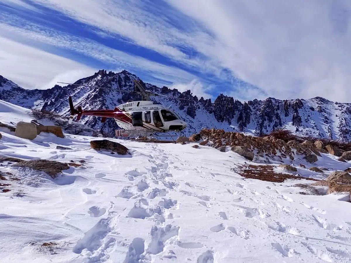El joven de Bariloche qued&oacute; atrapado en medio de la nevada a escasos metros del Refugio