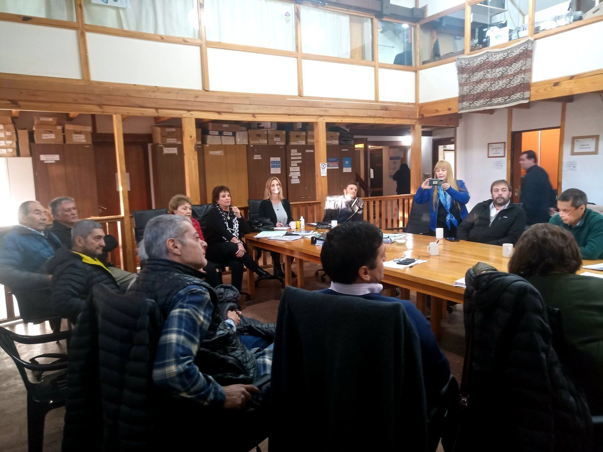 Los vecinos de San Mart&iacute;n de los Andes se reunieron en el Concejo Deliberante.