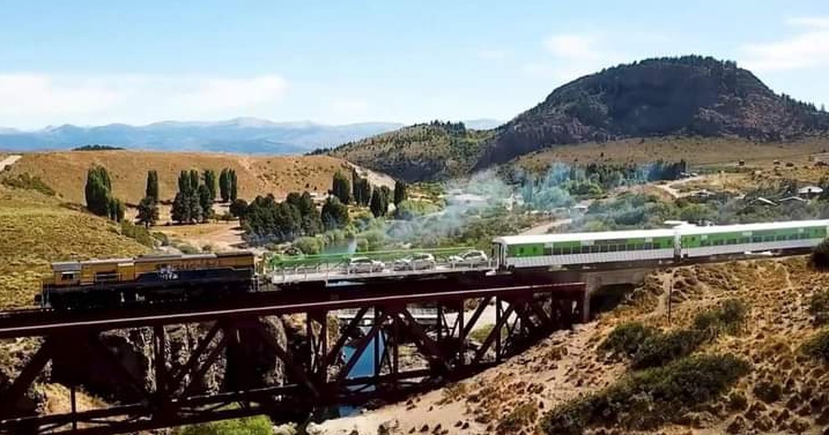 Vuelve el servicio de camarotes y transporte de autos y/o motos al Tren Patag&oacute;nico.