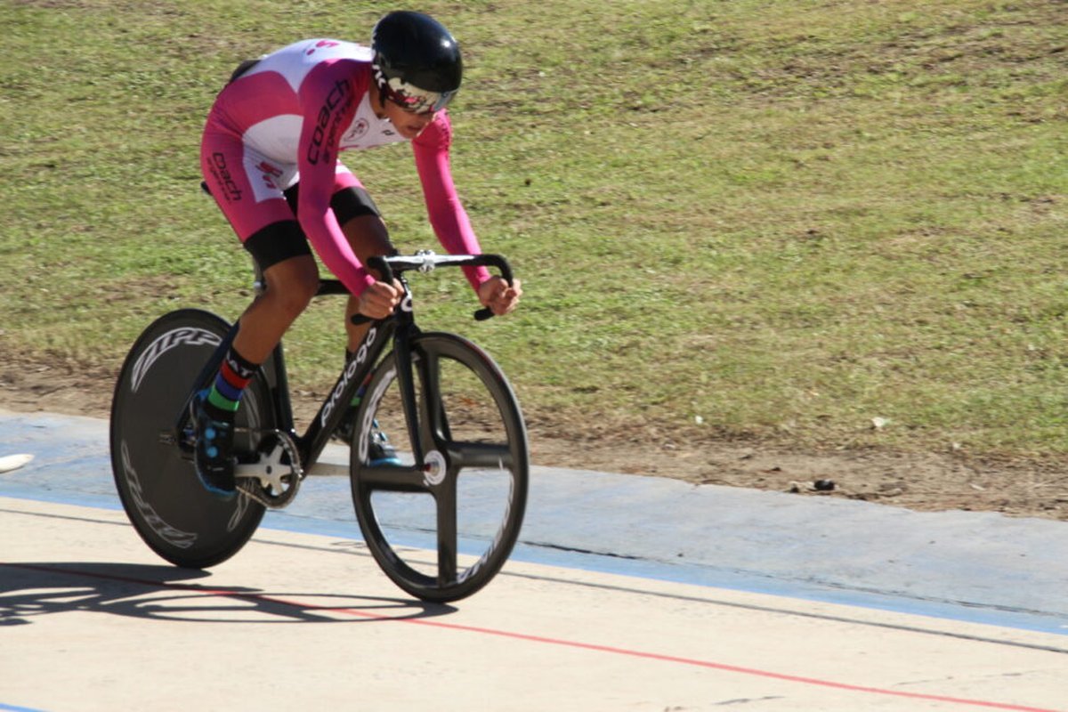 La ciclista de Neuqu&eacute;n mantuvo una destacada actuaci&oacute;n en el Campeonato Argentino de Pista Junior.