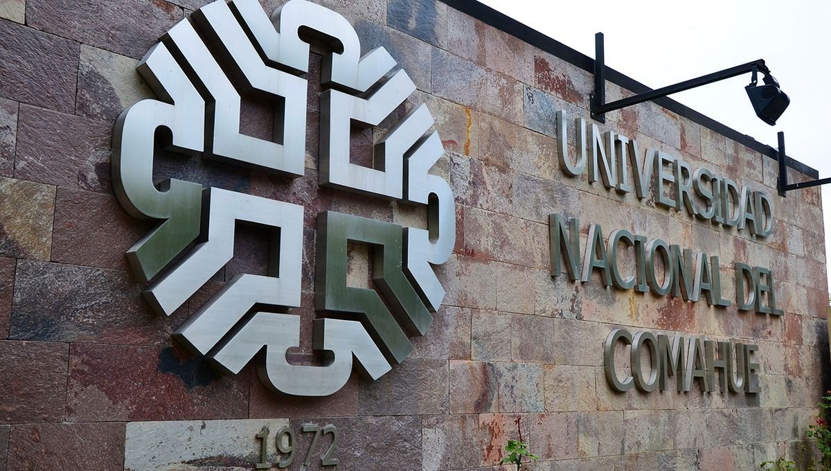 Universidad de Neuqu&eacute;n.