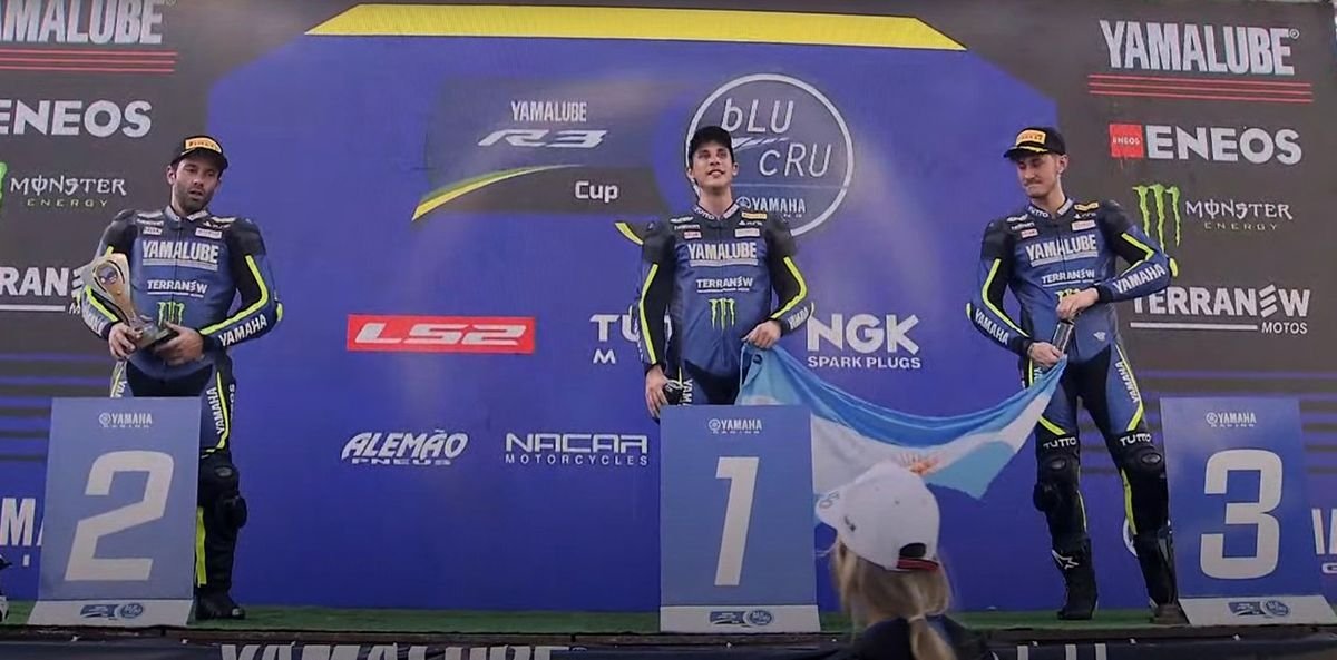 Deportistas en el Campeonato Sudamericano de la Mnomarca Yamaha.