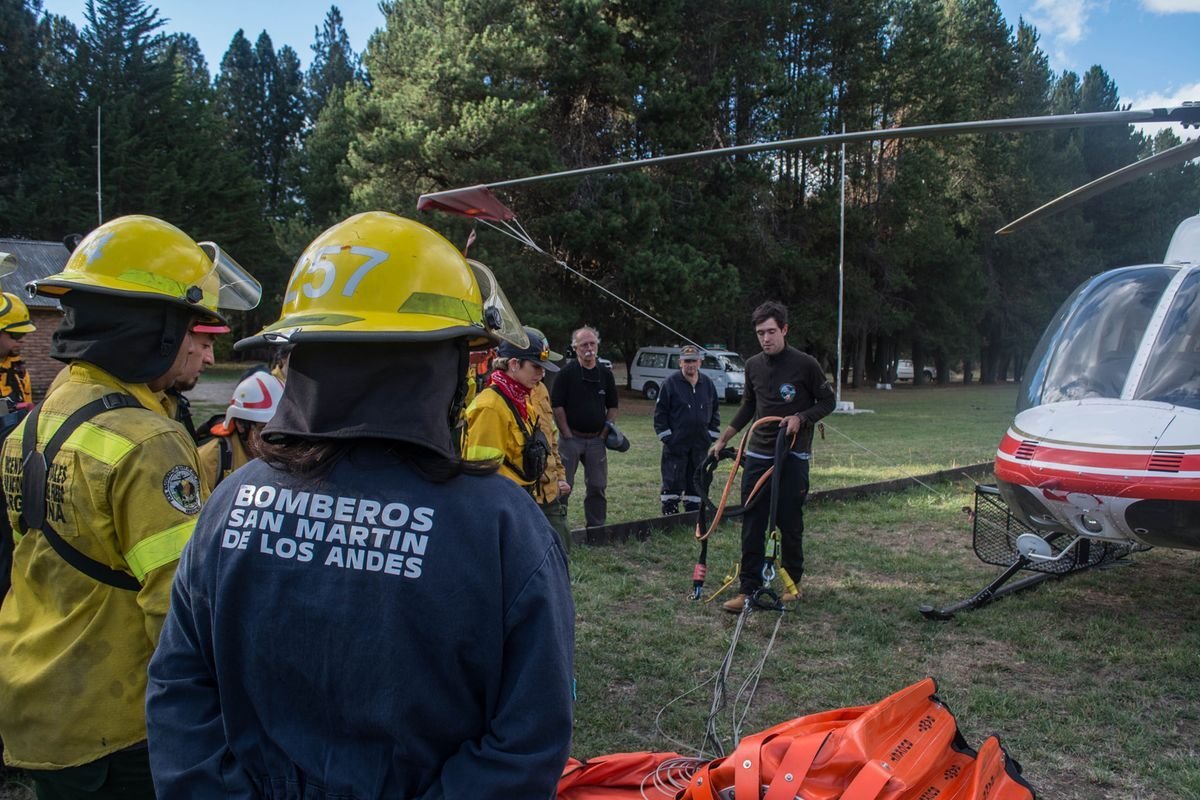 Bomberos voluntarios de San Mart&iacute;n de los Andes