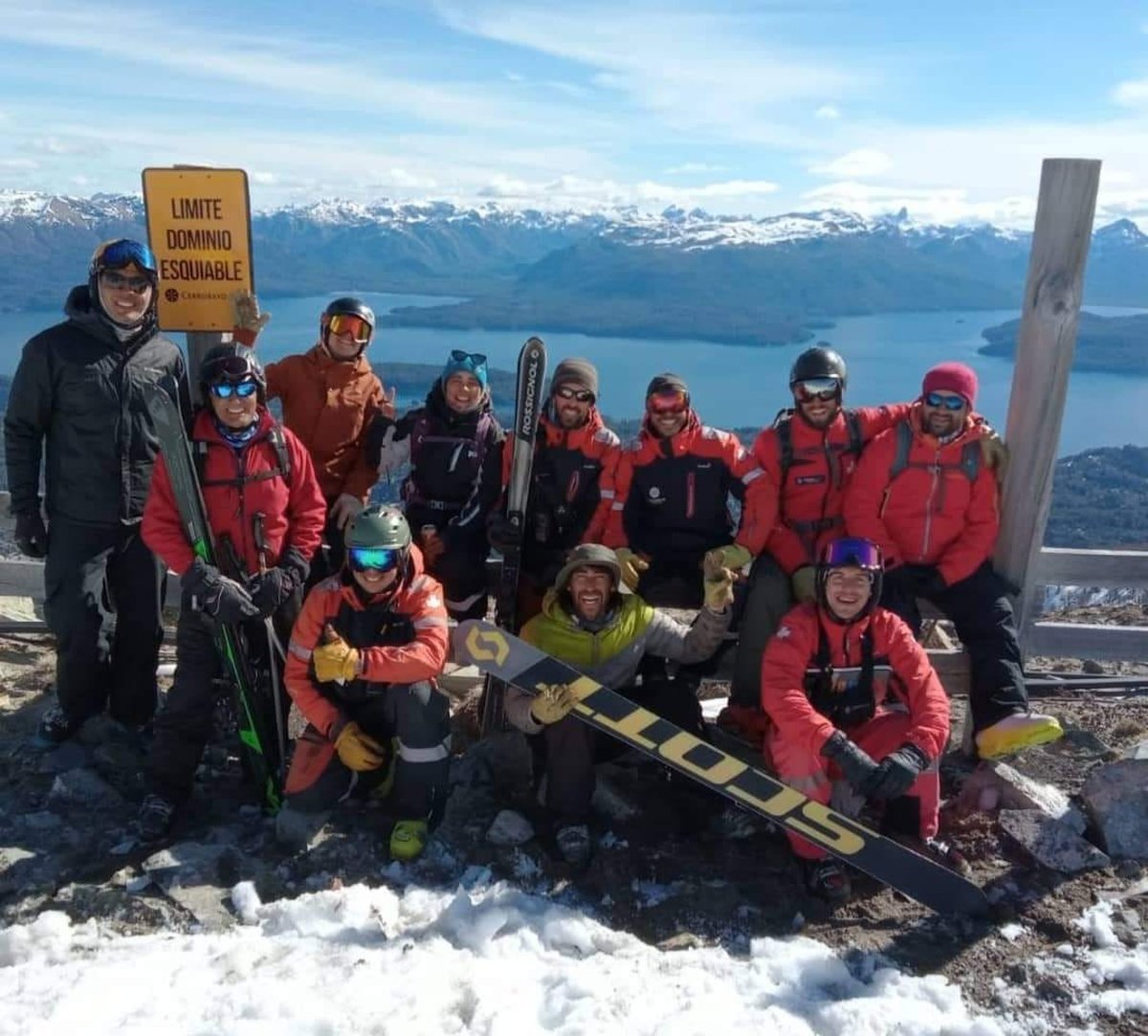 Cerro Bayo: Rescatan a esquiador que se perdi&oacute; en la monta&ntilde;a