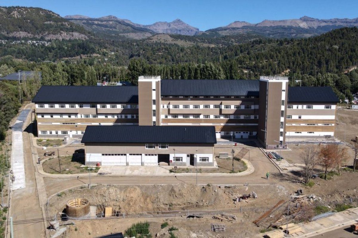 Alberto Fern&aacute;ndez llega a San Mart&iacute;n para inaugurar el Hospital