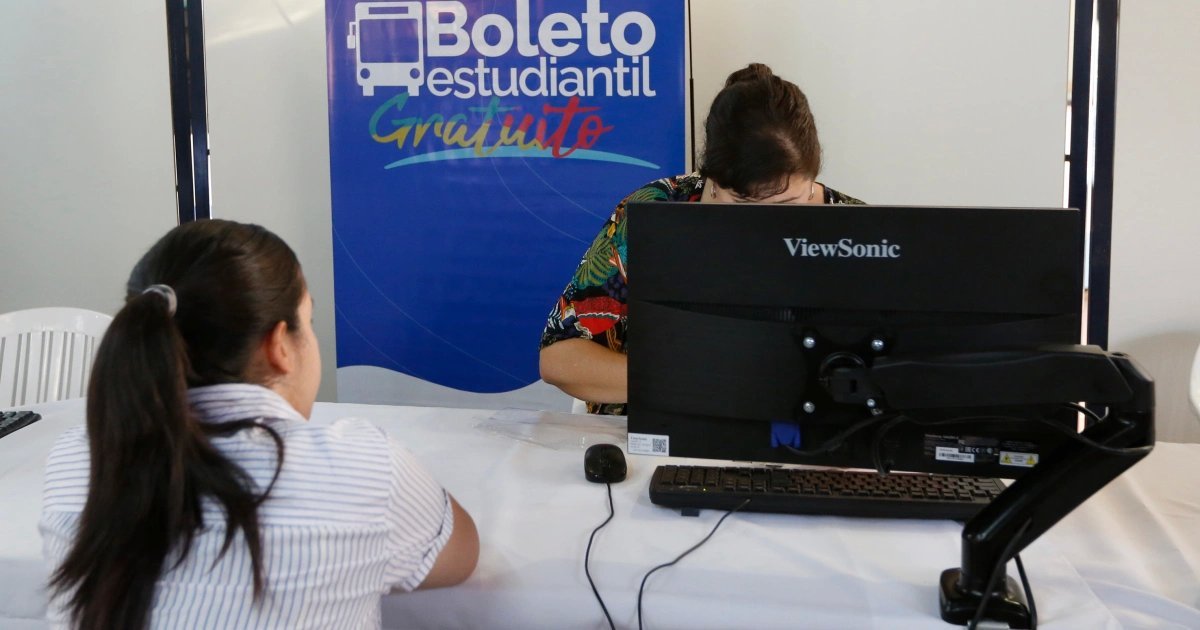 Los beneficiarios del boleto estudiantil en Neuqu&eacute;n recibir&aacute;n kits escolares.