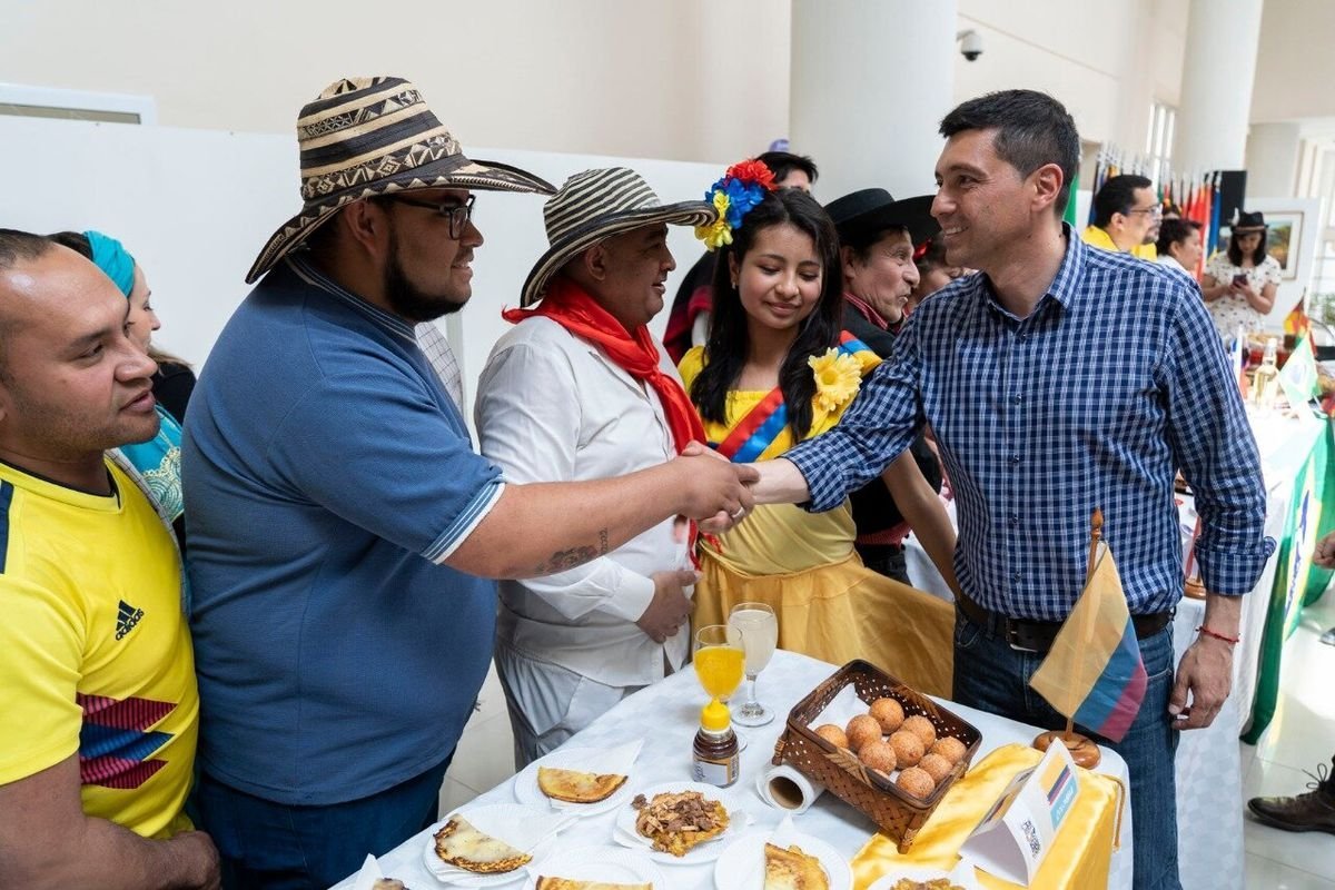 Feria de las colectividades en Neuqu&eacute;n.