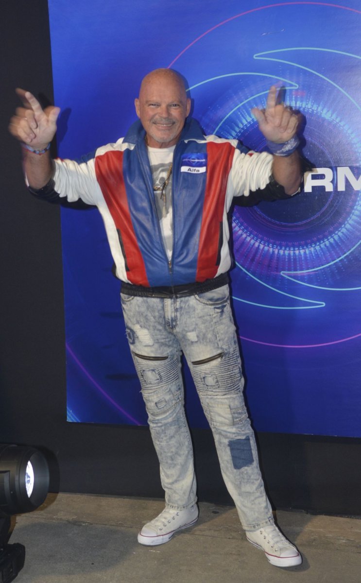 Alfa antes de ingresar a la casa de Gran Hermano.
