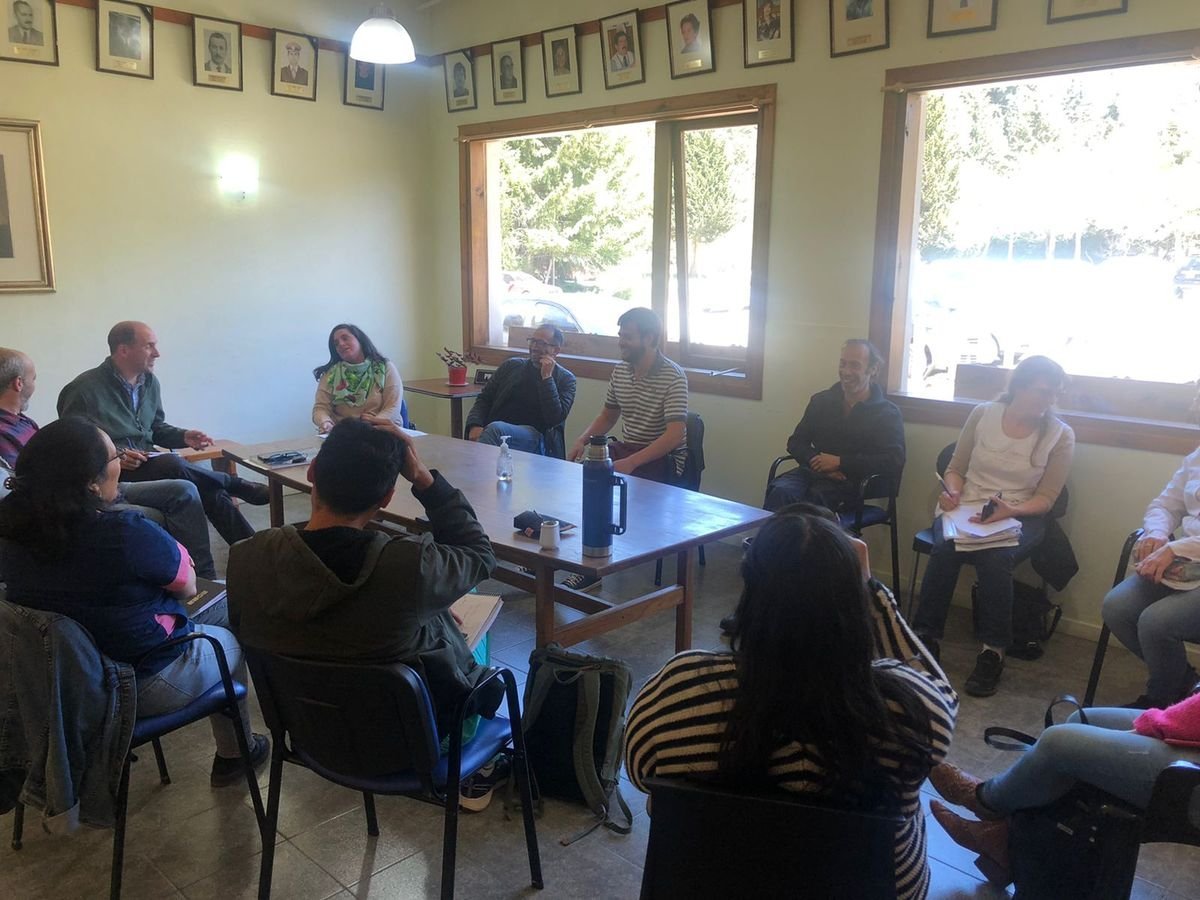 Reuni&oacute;n por la prevenci&oacute;n y abordaje de consumo en Angostura.