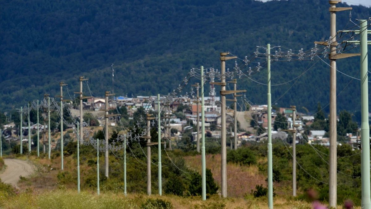 Anunciar&aacute;n una obra de electrificaci&oacute;n para Villa La Angostura y Bariloche.