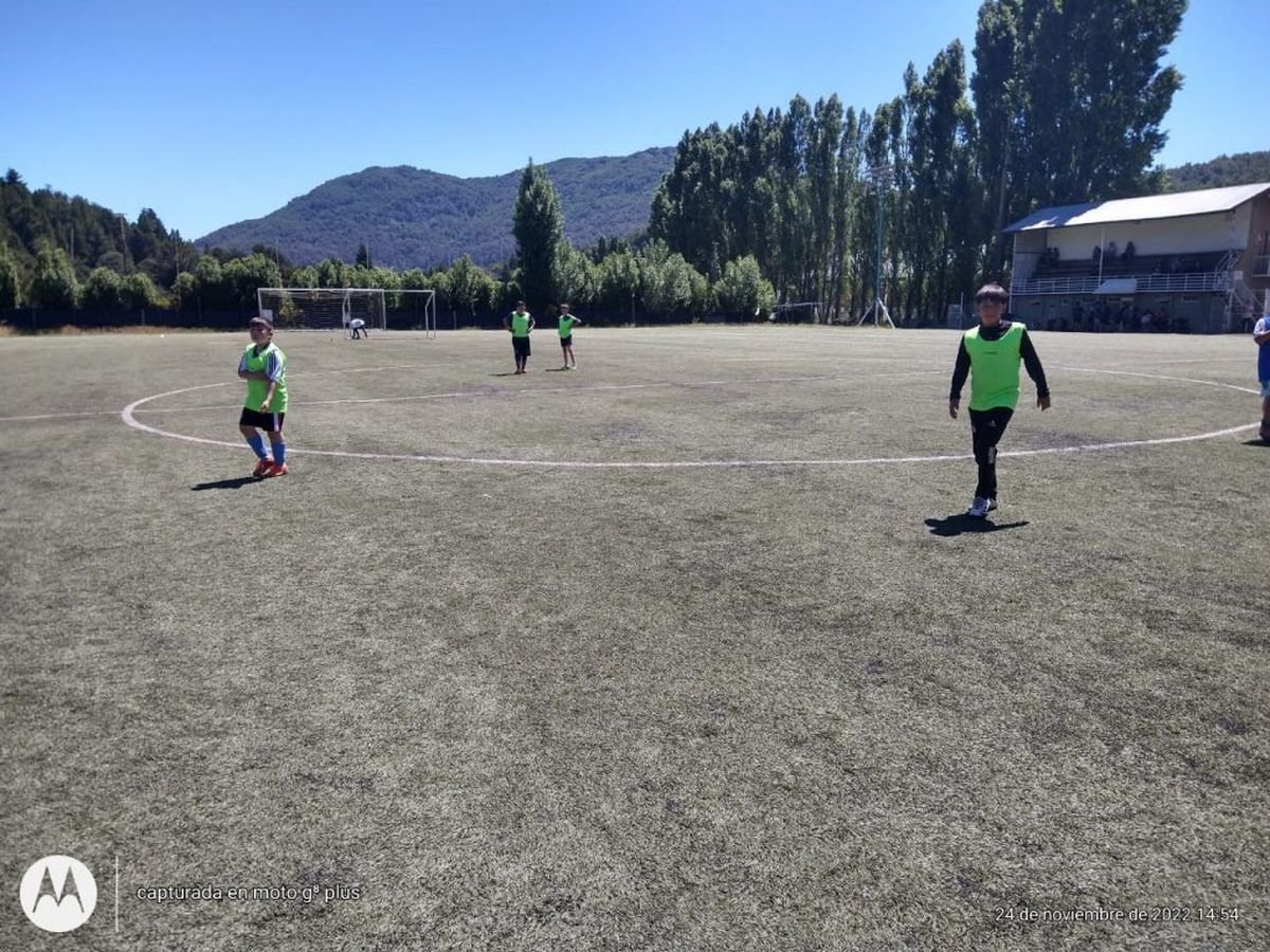 J&oacute;venes de San Mart&iacute;n se probar&aacute;n en el Club Atl&eacute;tico Lan&uacute;s.