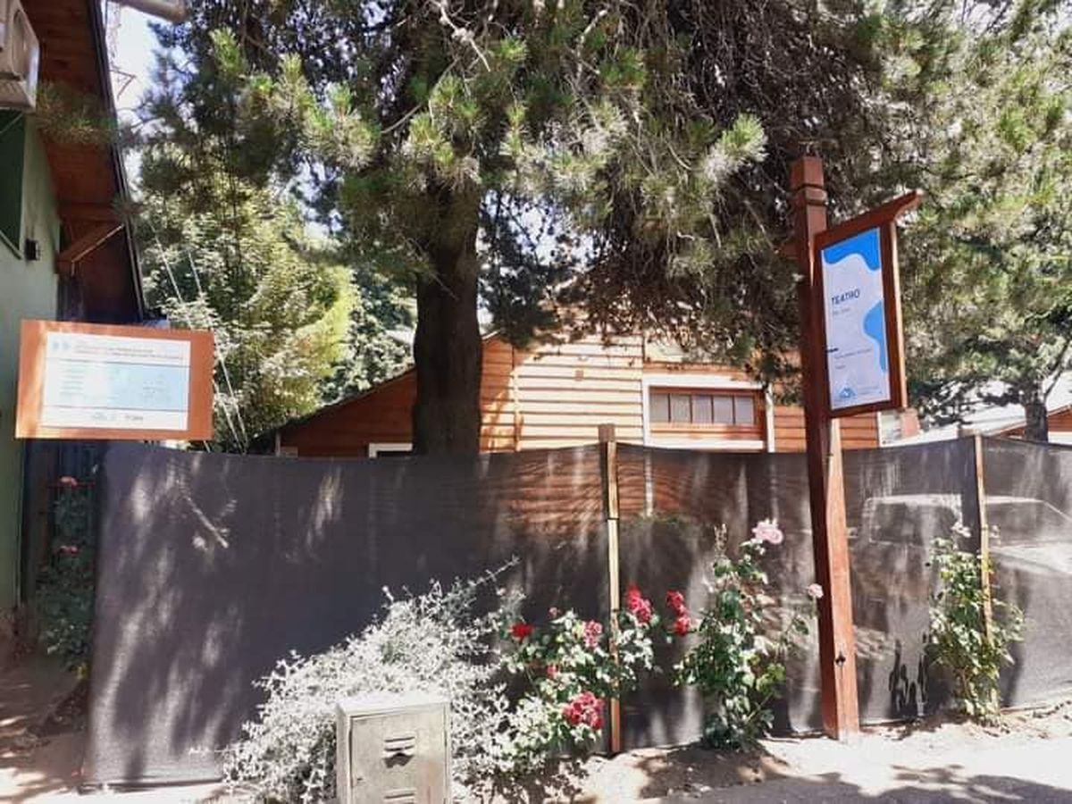 Comenzaron los trabajos para la restauraci&oacute;n y puesta en valor del Teatro San Jos&eacute; de San Mart&iacute;n de los Andes.