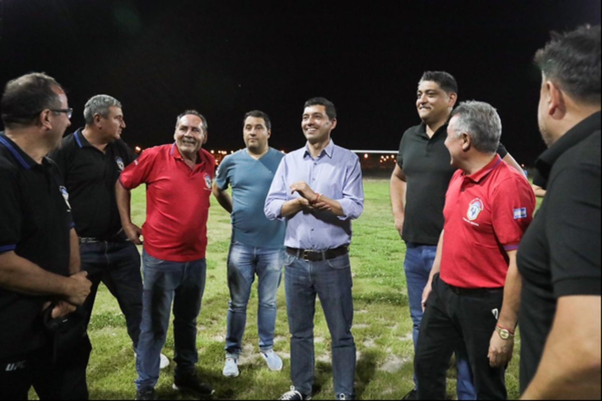 Koopmann encabez&oacute; la inauguraci&oacute;n de obras viales y de iluminaci&oacute;n en Zapala