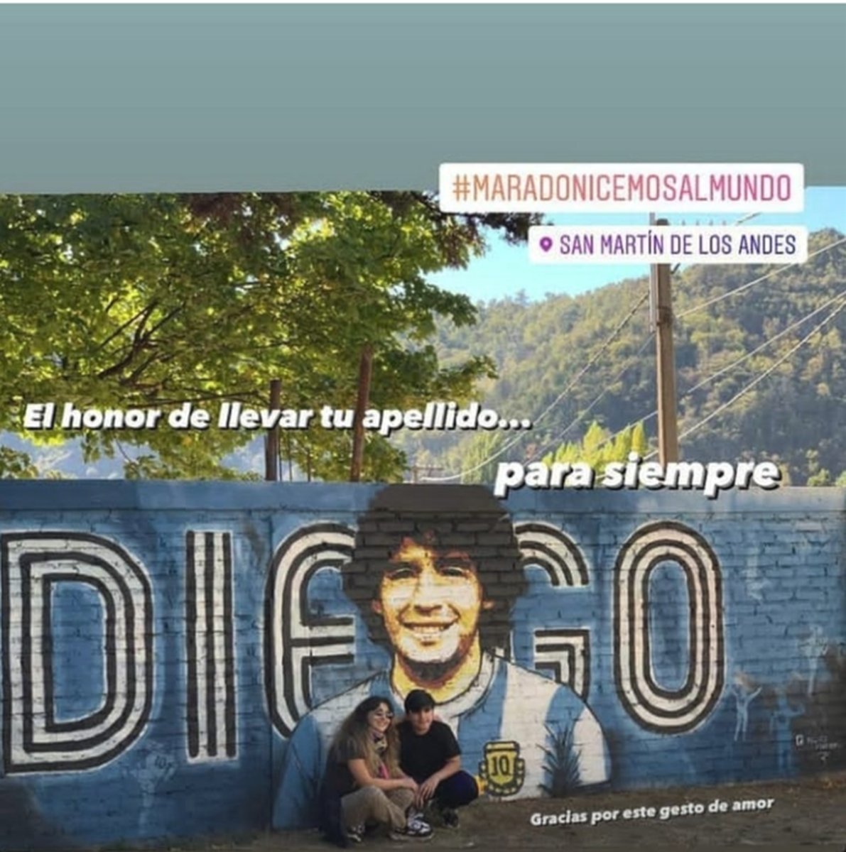 Tiempo atr&aacute;s Giannina Maradona visit&oacute; el mural.
