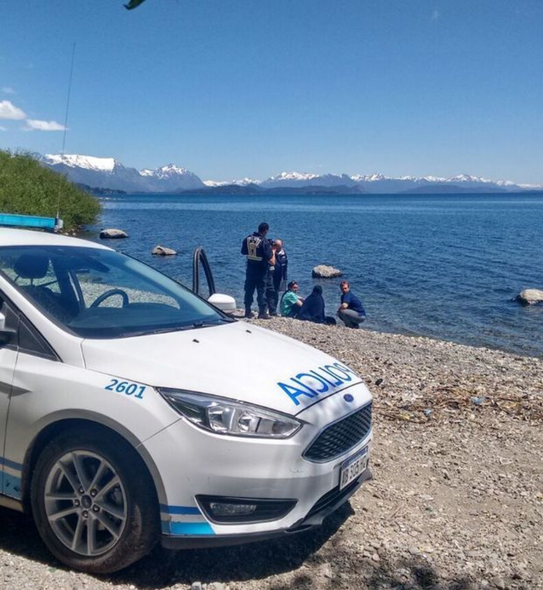 Bariloche: una turista belga muri&oacute; en el Lago Nahuel Huapi.