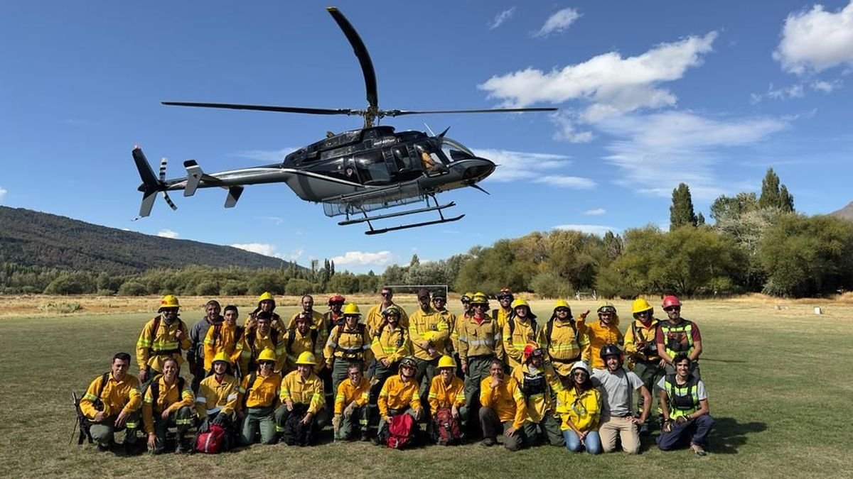 Capacitaci&oacute;n a brigadistas en Parque Nacional Lan&iacute;n.  Foto: @Celepoggi.ph
