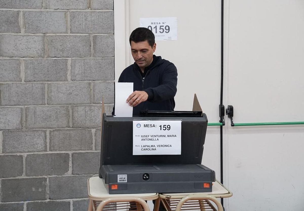 Marcos Koopmann, candidato a gobernador ya vot&oacute;.