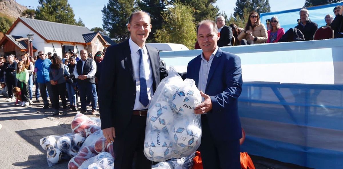 Acto por 37&deg; aniversario de Caviahue-Copahue