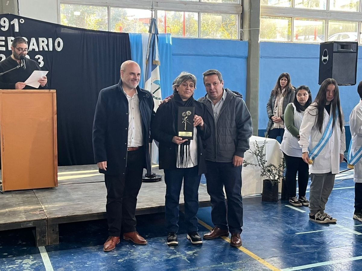 Mutisia de Plata para Nilda Murer - Villa La Angostura