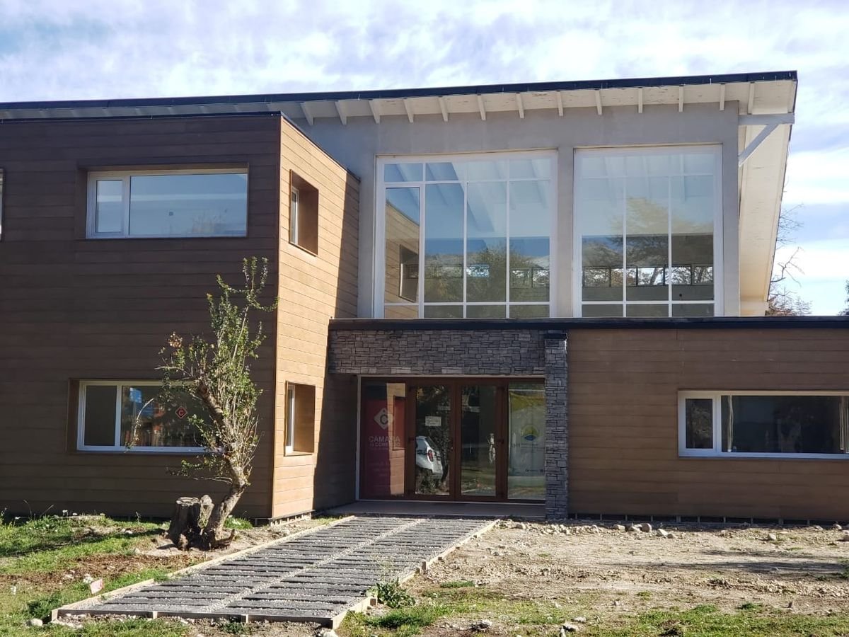 C&aacute;mara de Comercio, Turismo, Industria y Producci&oacute;n de Villa La Angostura.