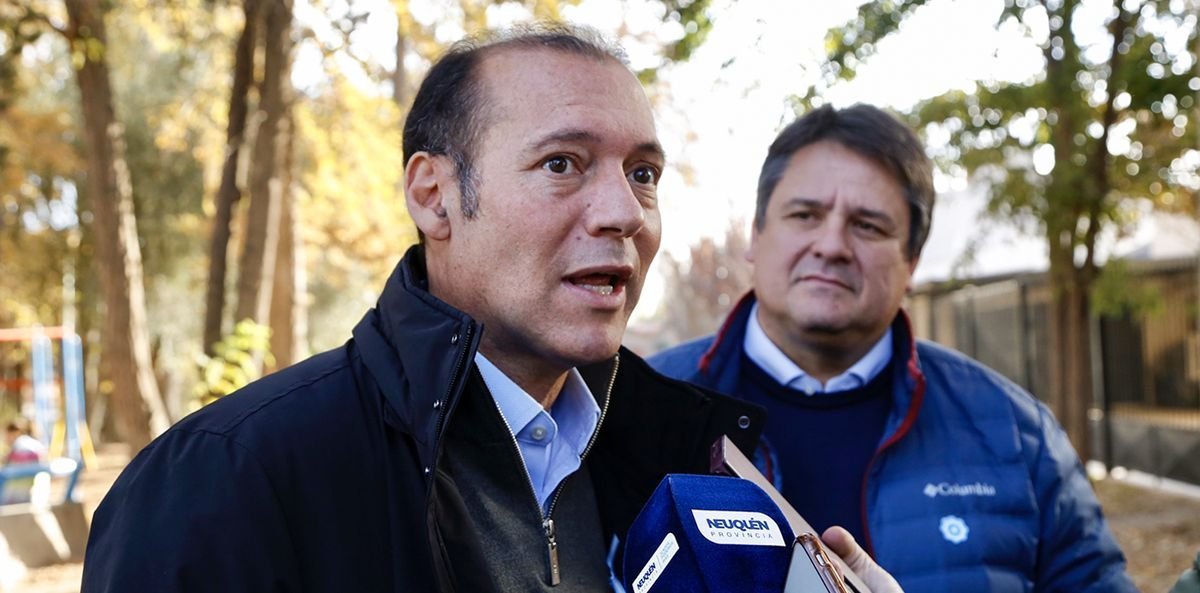 Omar Guti&eacute;rrez, gobernador de Neuqu&eacute;n, junto al intendente Mariano Gaido.