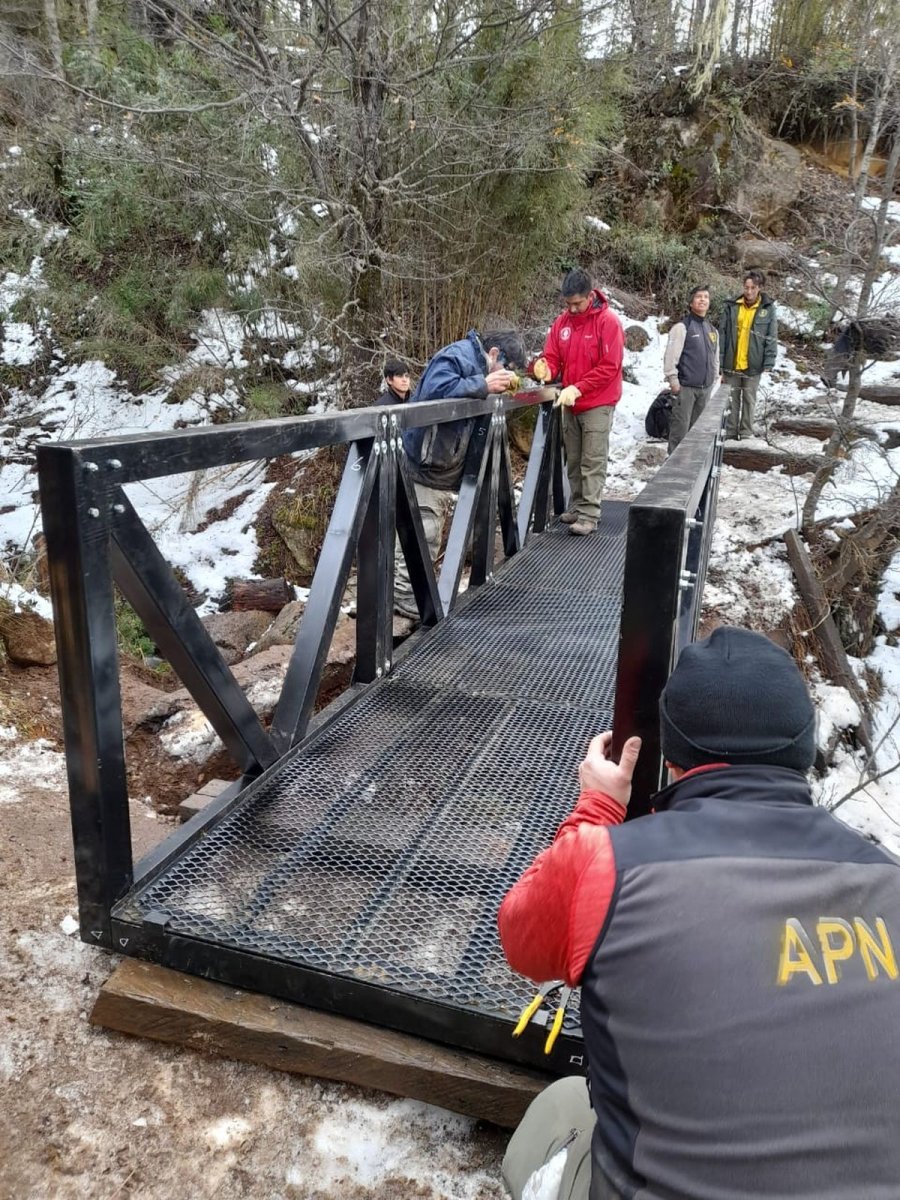 Parque Nacional Nahuel Huapi: apertura de la senda a Frey.