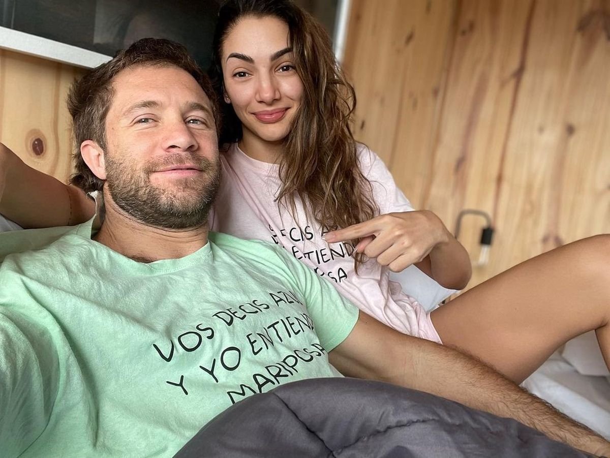 Redes: las fotos de las vacaciones de Thelma Fardin y Riera.