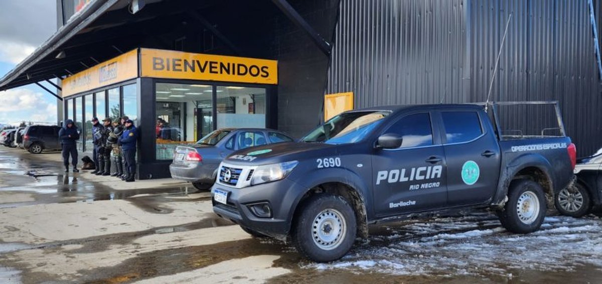 Uno de los sujetos que particip&oacute; del robo al cami&oacute;n en Bariloche permanecer&aacute; detenido.