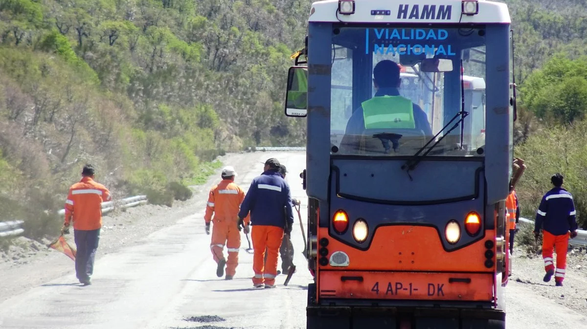 Ruta 40: tareas de bacheo entre Bariloche y El Bolsón | Diario 7 lagos