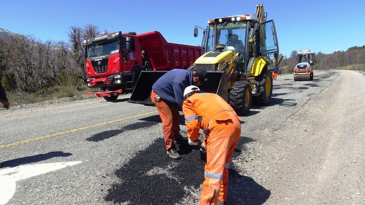 Trabajos de mantenimiento en la Ruta 40